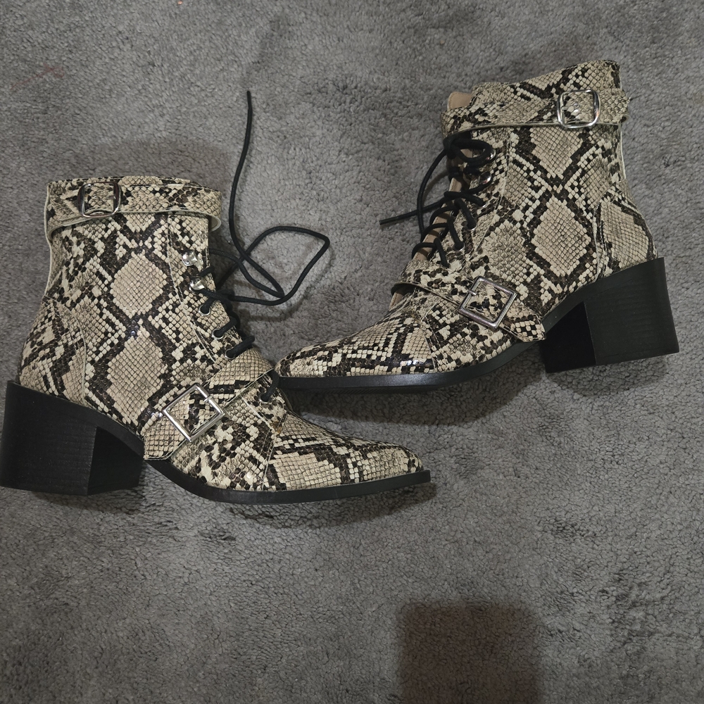 Steve Madden Snake-Print Lace-Up Ankle Boots in Beige and Black